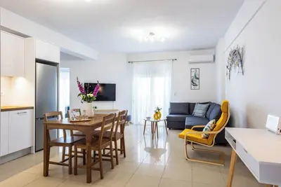 Image de Yioula's apartment \nComfortable apartment fully equipped sea view parking space.