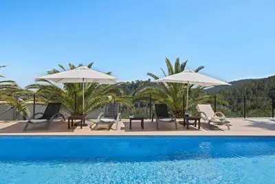 Image de Spacious villa in Son Vida, prime location near Palma with lovely views