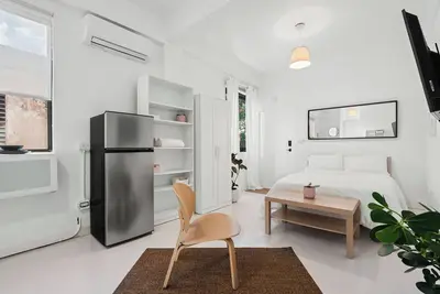 Image de Oasis  - Acogedor Refugio  en Santurce — Cálido y Estiloso