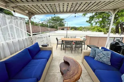 Image de Charming Nook Second Floor Condo with Rooftop