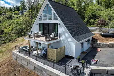 Image de Scenic A-Frame Near Trails and Wineries