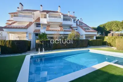 Image de Appartement à Platja d'Aro - 3 chambres, piscine, parking, WiFi, climatisation