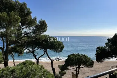 Image de Appartement bord de mer avec terrasse, parking et aire de jeux