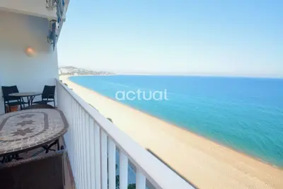 Image de Appartement vue mer, 2 chambres, WiFi, parking