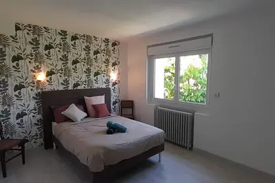 Image de Grande maison de campagne 4 chambres doubles- jardin clos