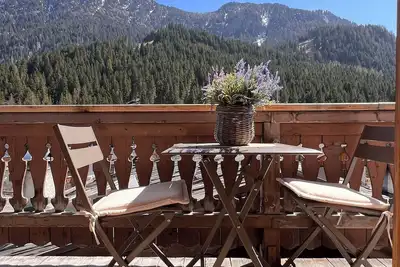 Image de Cozy alpine lodge within walking distance of the famous Sellaronda ski slopes