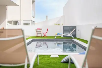Image de Family house with pool & garden