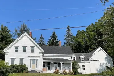 Image de Serene 3-bedroom Farmhouse on Jones Cove!