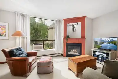 Image de 1br Condo Close To The Ski Hill | Pool, Hot Tub & Sauna