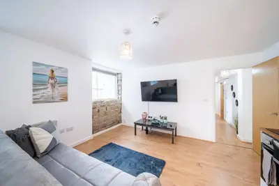Appartement-Suite-Salle de bain privée séparée-Vue sur Rue-Free Private Parking