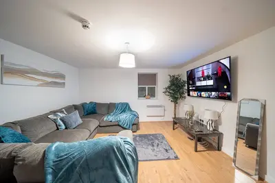Confort-Appartement-Salle de bain privée séparée-Vue sur Rue-Free Private Par. . .