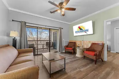 Image de Boat and Stay: Condo Rental with Marina Access