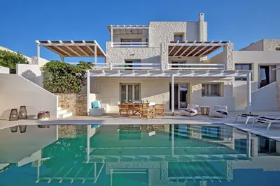 Villa Agave -  Family-friendly Cycladic villa in a secluded and unique location