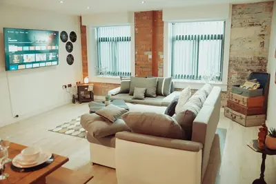 Image de en Ville-Appartement-Salle de bain-Vue sur Rue-Perfect For Contractors