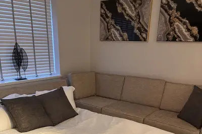 Image de Appartement-Appartement-Salle de bain privée-Vue sur Rue-1 Mezzanine Bedroom