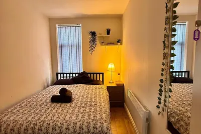 Image de Double-Confort-Salle de bain partagée-Vue sur Rue-R_4