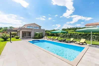 Image de Villa Fantasia with heated pool and Whirlpool