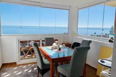 Seaview penthouse, Exclusive Penthouse with Panoramic Terrace and Beach 3 Minutes Away