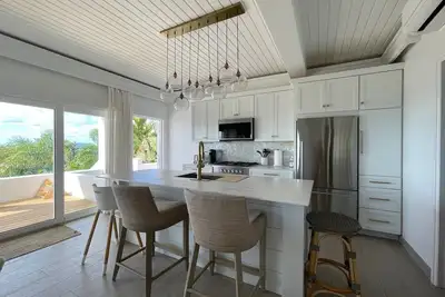 Image de Beautiful New Villa in Cruz Bay with Breathtaking Views.