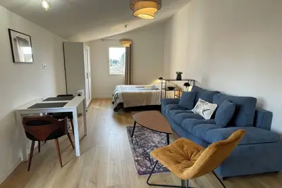 Image de Le studio et sa grande terrasse sans vis-à-vis, au calme avec parking privé