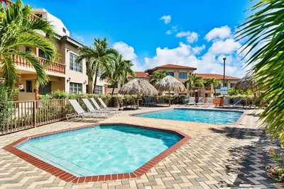 Image de Charming 4br Home • Outdoor Kitchen