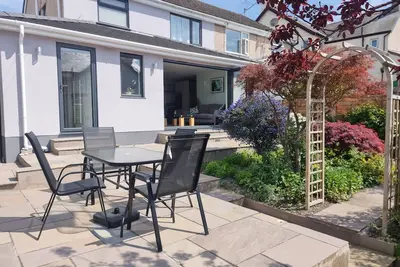 Image de Whole house with parking and garden in Conwy. Pets welcome