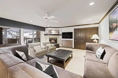 Image de Saint James Place 215