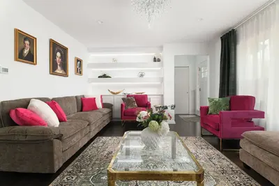 Image de Elegant Escape by Downtown Burr Ridge with an easy access to Chicago Landmarks
