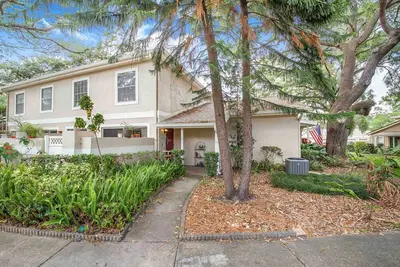 Image de Charming 2-Bedroom Townhouse with Cozy Vibes in Usf Tampa Area