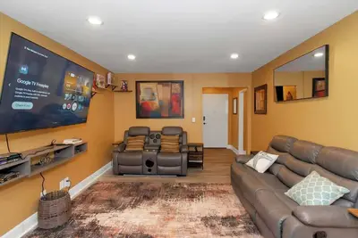 Image de Spacious 3br Condo in Dtwn