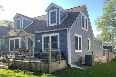 Image de Newly remodeled Clean Spacious 5-bedroom House with Ac, WiFi,