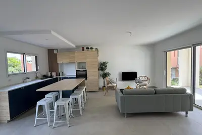 Image de Cavalaire Maison neuve à 300m de la plage tout confort centre ville à pieds