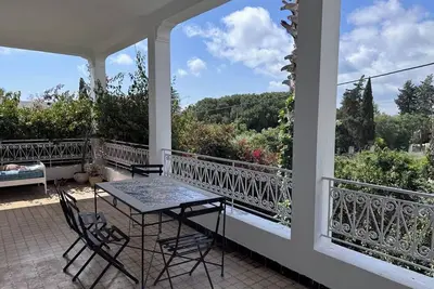 3-bedroom apartment in phenomenal Carthage with WiFi, Ac