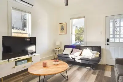 Image de Near Unm & Abq BioPark: East Dtwn Studio