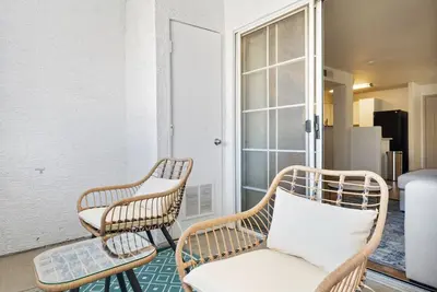 Luxury 1b1b Tempe  Free Parking, Arcade and Pool Access