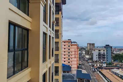Image de 3-Bedrooms Furnished Apartment in Osu with Swimming Pool and Gym