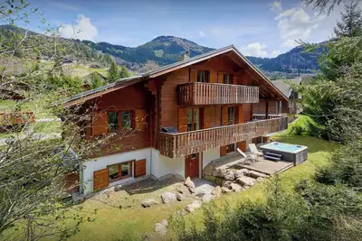 Image de Chalet Rochamour - séjour alpin pour 14 avec spa - Ovo Network