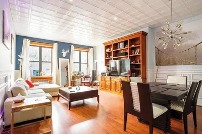 Image de Heart of Nyc - Hidden Gem Townhouse 2br2ba with Ac