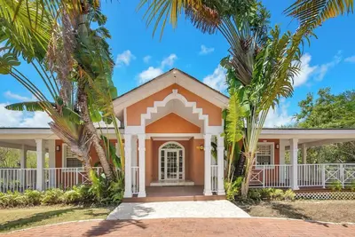 Image de New 3 Bdr villa near Jolly Hall beach and Turtle beach in Welcoming George Town
