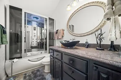 Arvada Oasis:  Luxury, Comfort and Convenience