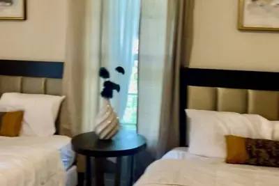 Image de Perfectly located cute clean family friendly 4-bdrm house in upper westside Atl.