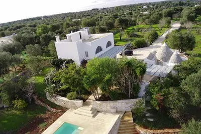 Image de Dionisia trulli with swimming pool, private trullo and sea view among olive tree