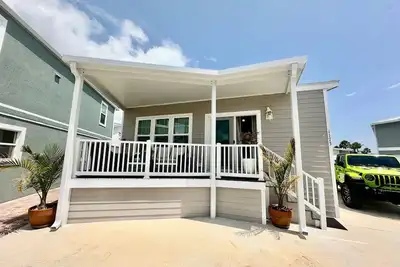 Image de Intracoastal Breezes. charming 2-bed 2ba with Beach access on Nettles Island resort