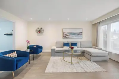 Image de Luxurious Modern 7b3. 5b Home + Magnificent Patio