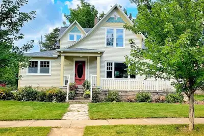 Image de 3 bedroom in historic downtown. Walk everywhere. Pet friendly