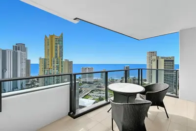 Image de Cozy and Convenient 3-Bedroom Apt Surfers Paradise