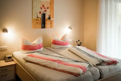 Image de Appartement \"Schwarzwald\" avec vue sur les montagnes, terrasse privée et Wi-Fi