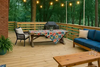 Image de Gorgeous Pine Knolls Shores Home. Huge Private Deck, Golf Cart, Bikes, Kayaks