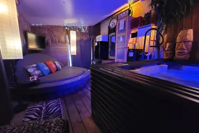 Image de Charming bungalow with a Mineral Hot Tub and Wi-Fi in beautiful Ormond Beach