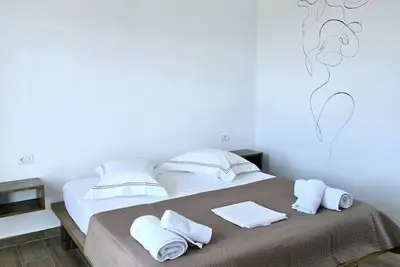 Image de Ambellas-Chimaera Getaway